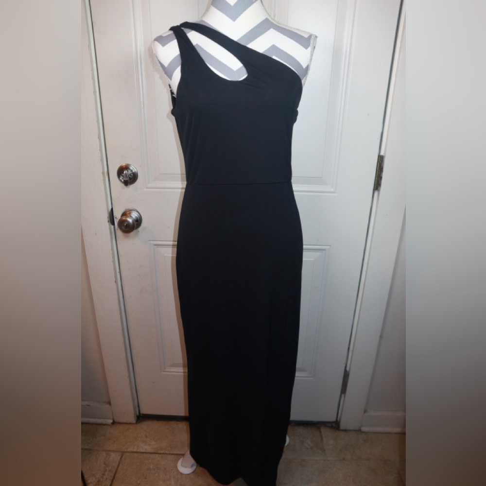 NWT H&M Black One Shoulder Dress SIZE MEDIUM
